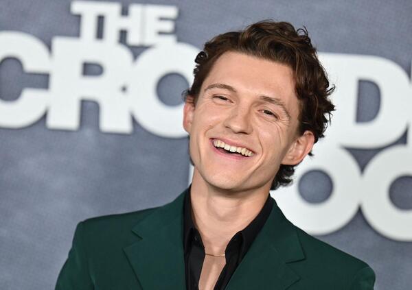 Ma Tom Holland sa recitare? Nella serie The Crowded Room sembra Alex l&rsquo;Ariete