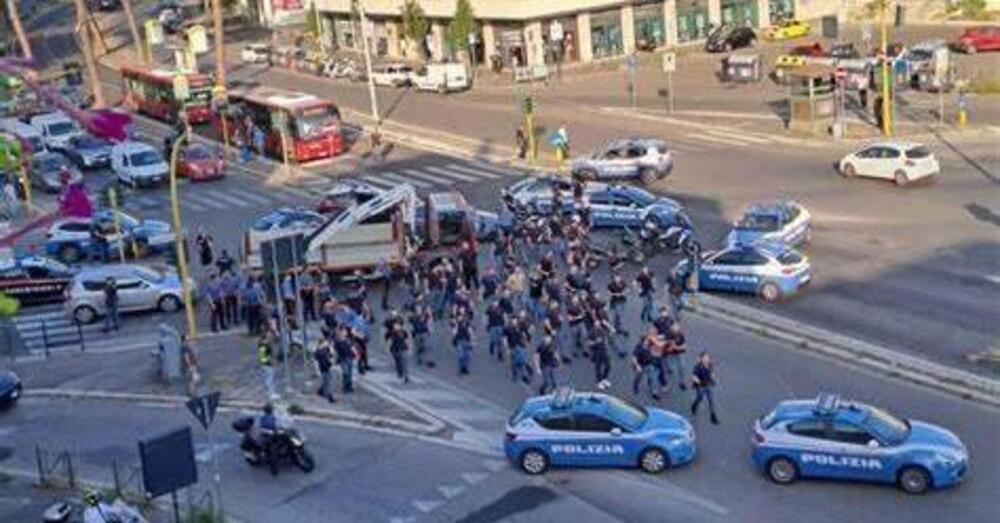 [VIDEO] Maxi inseguimento sul Raccordo, 20 volanti per fermarlo: &ldquo;Devo fare esplodere questo camion in Vaticano...&quot;