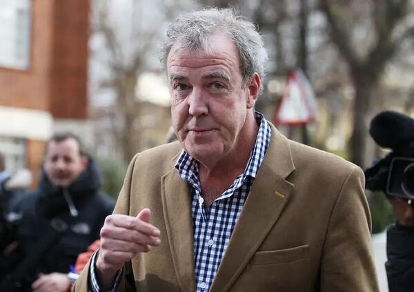 Jeremy Clarkson sul caso Amarena: &ldquo;Uccisa per errore? Non puoi scambiare un orso per un coniglio&rdquo;