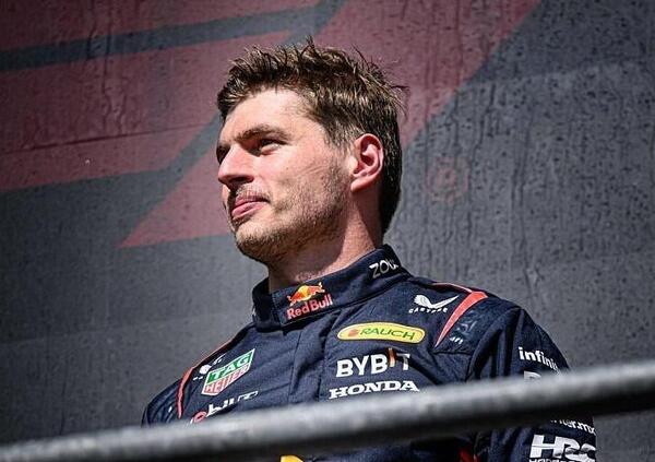 Liberty Media vorrebbe fermare Verstappen? Il commento infelice del presidente: &ldquo;A parte rompergli una gamba&hellip;&quot;