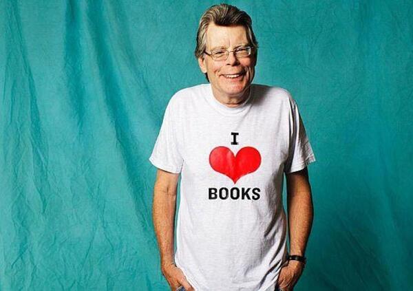 Perch&eacute; dovreste seguire Stephen King su X (ex Twitter) che blasta la gente come Enrico Mentana