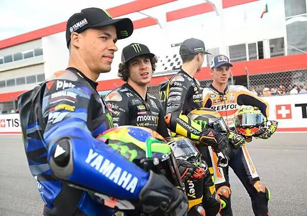 Franco Morbidelli &egrave; un gran signore con Yamaha, ma non con Marco Bezzecchi: &ldquo;Lo insulto sempre&rdquo;