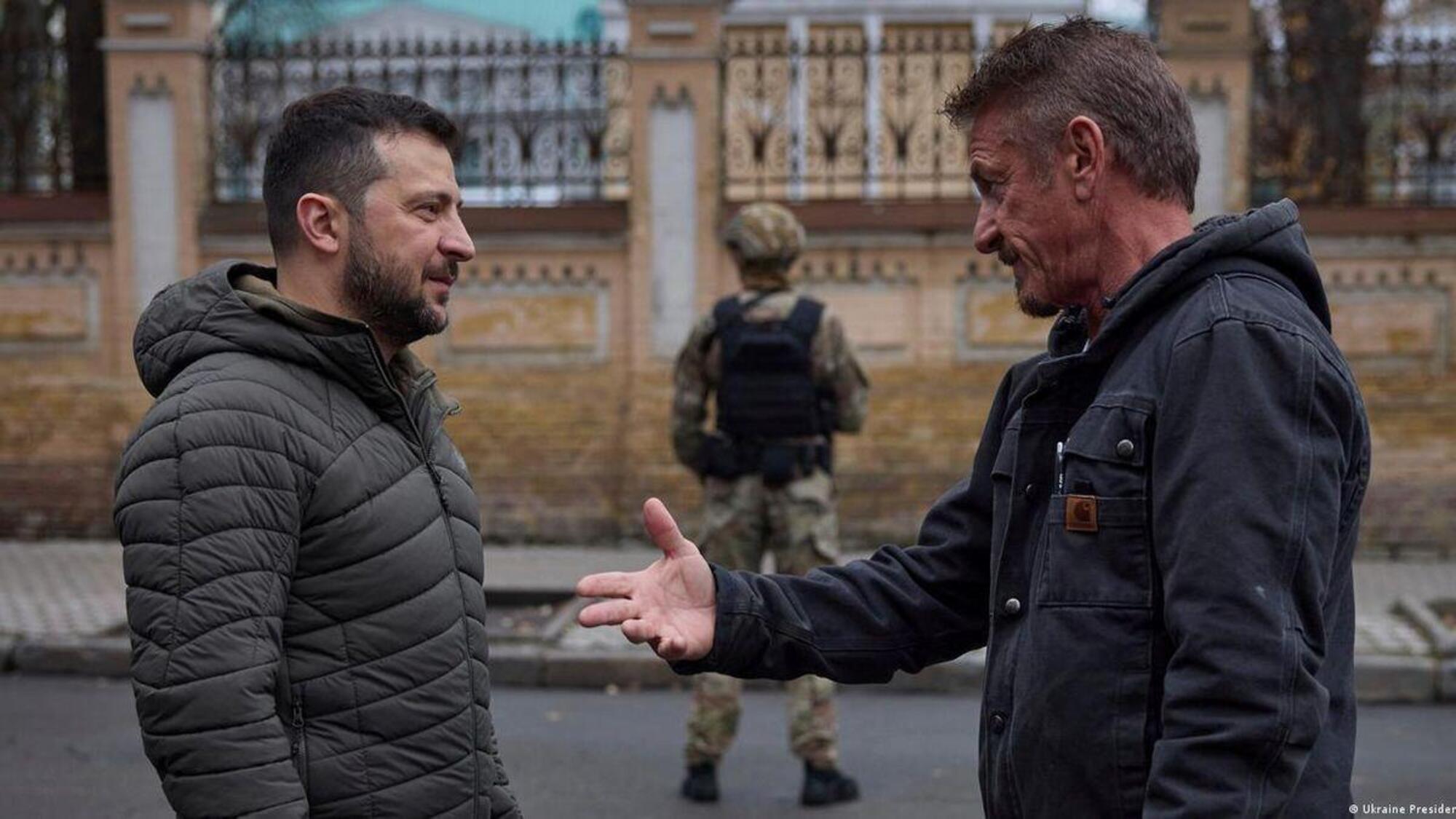 Sean Penn in Superpower con Volodymyr Zelensky