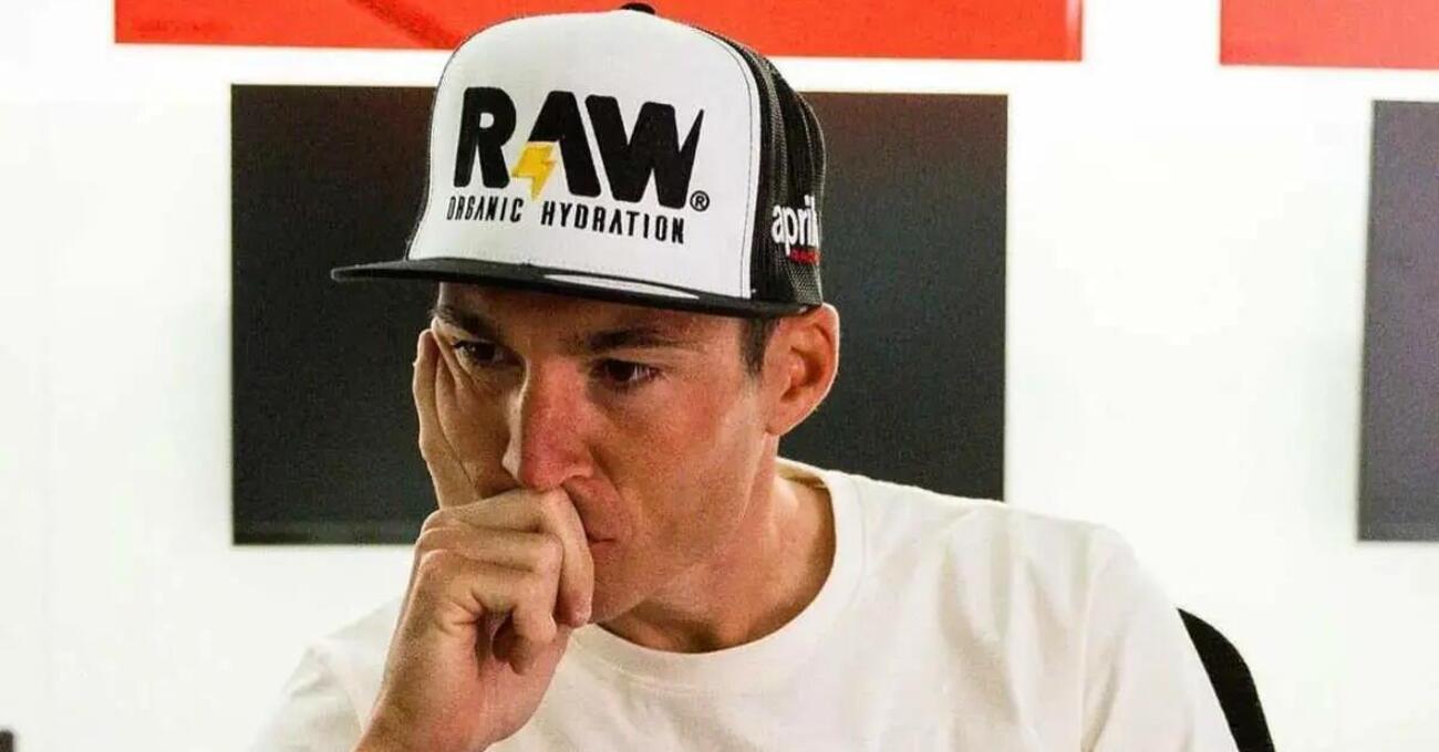 Più che le bestemmie nel box Aprilia, oggi contano le scuse: Aleix Espargarò è il pilota più umano che abbiamo in griglia