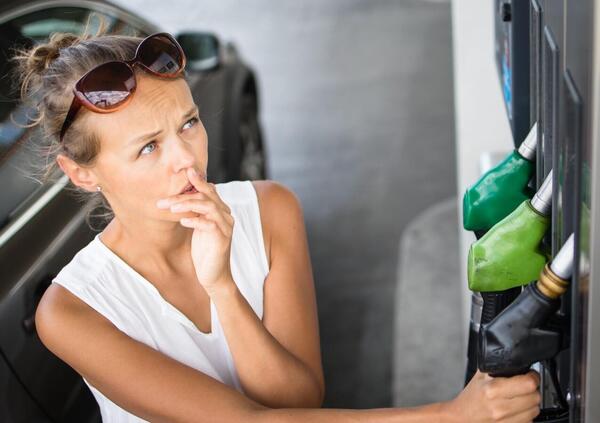 Il bonus carburante da 80 Euro? La polemica: &ldquo;Una vera elemosina&rdquo; 