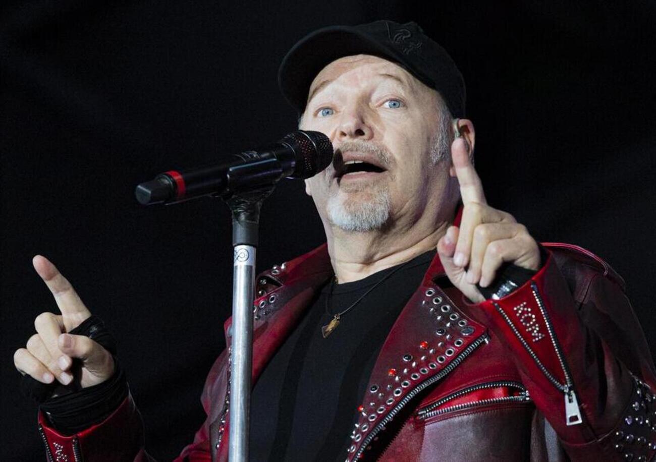 Vasco, Spagnoli racconta il Supervissuto: &ldquo;Invidia, eccessi da rockstar (altro che M&aring;neskin) e sul palco come i Rolling Stones...&rdquo;