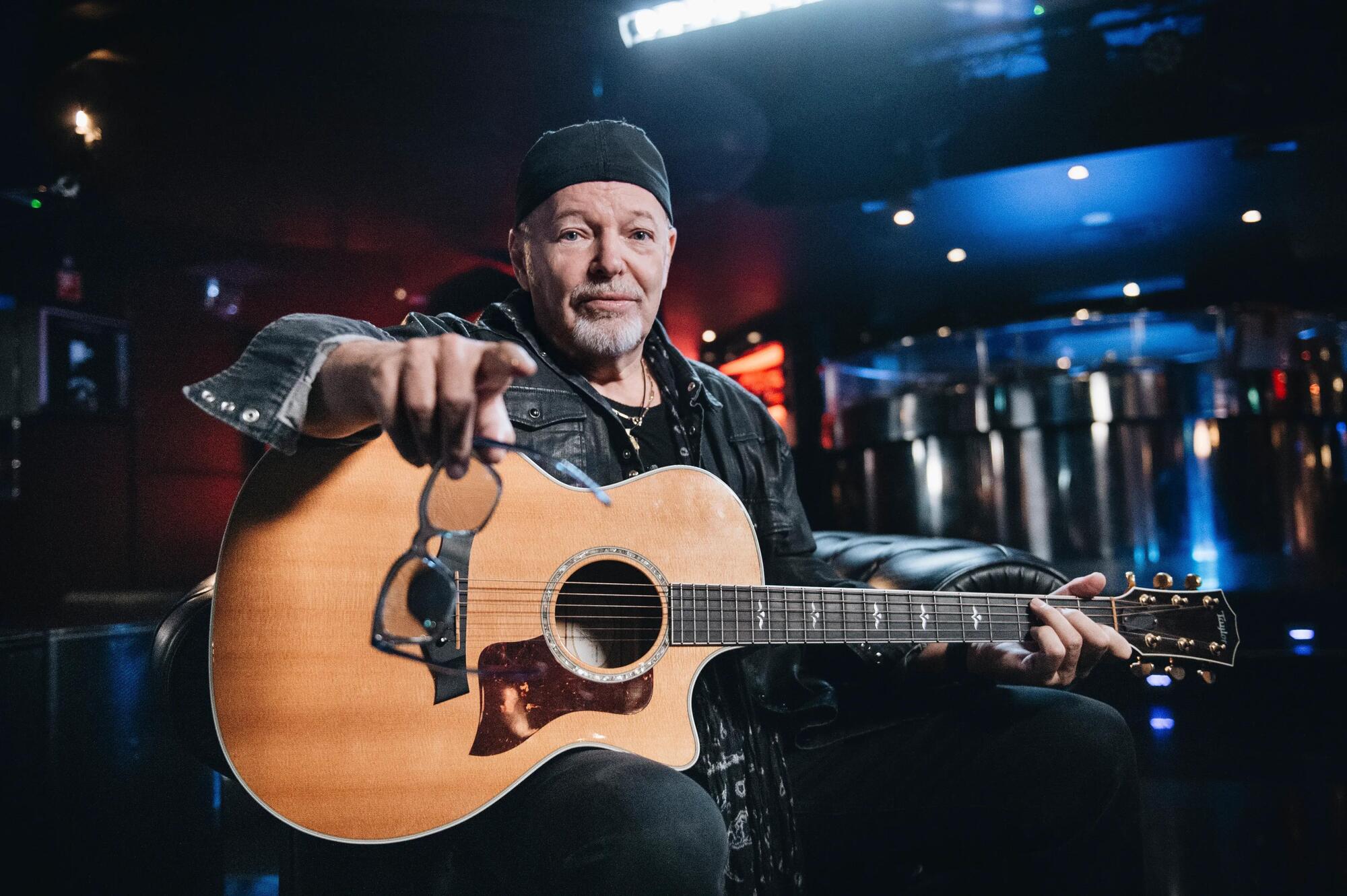 Vasco Rossi in "Il Supervissuto" su Netflix