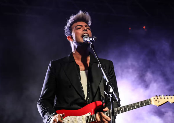 Ma davvero i The Kolors vendevano biglietti per un concerto gratuito?