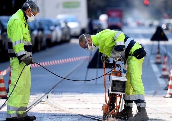 Ma perch&eacute; i pensionati lavorano sulle strade? E intanto un 76enne &egrave; morto e un altro di 67 anni &egrave; gravemente ferito&hellip; 