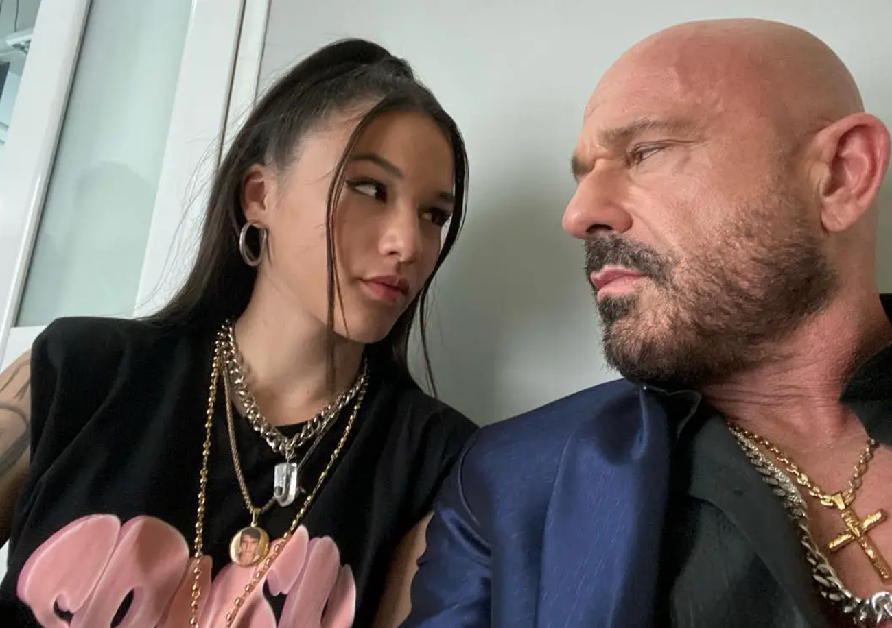 Raiz: &ldquo;Mare Fuori modello negativo? La criminalit&agrave; a Napoli esiste&rdquo;. Liberato? &ldquo;Marketing, ma i M&aring;neskin... E attacca il Tenco: &ldquo;Perch&eacute; il dialetto &egrave; di serie B?&rdquo;