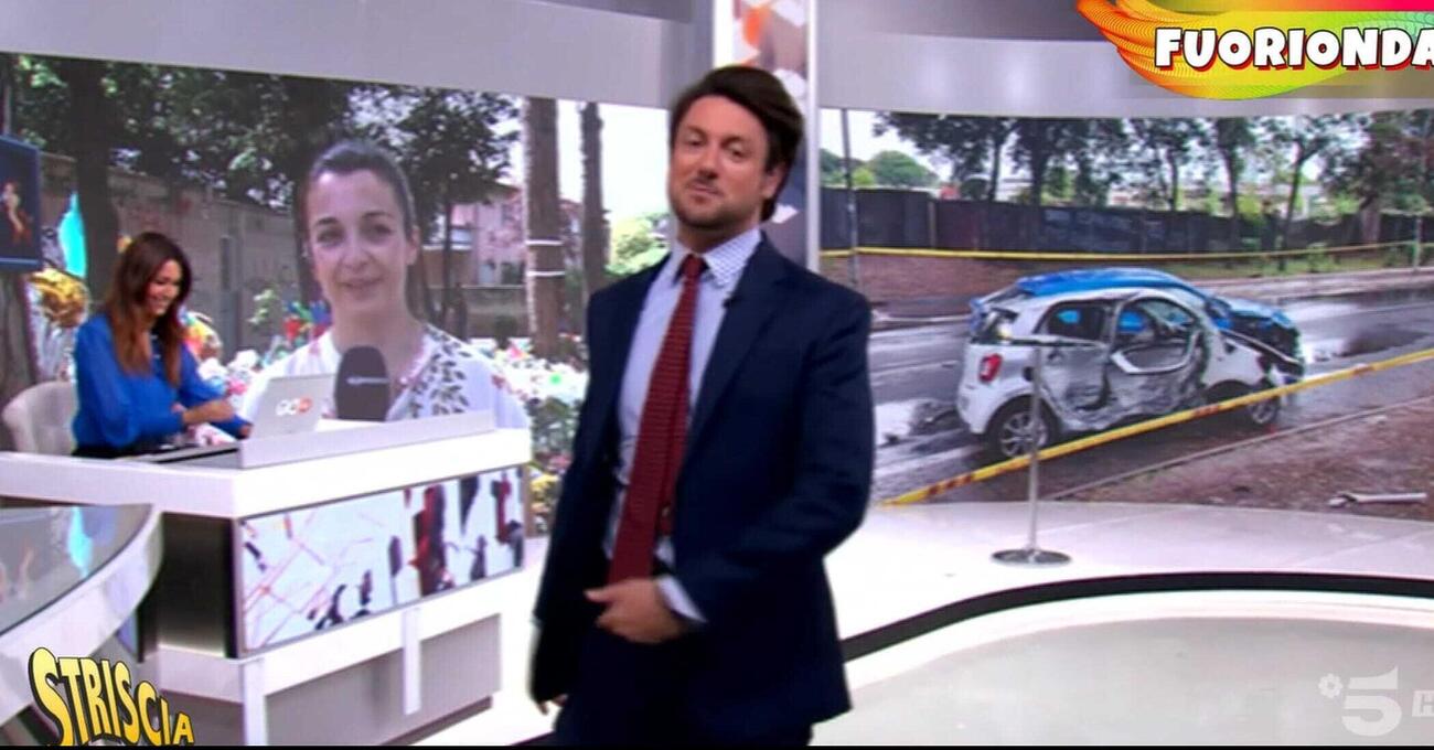 Giambruno e la figura di m*rda a Striscia La Notizia: ma chi &egrave; pi&ugrave; imbecille, lui che fa il lupo o noi che siamo le pecore che pendono dalle sue fauci?