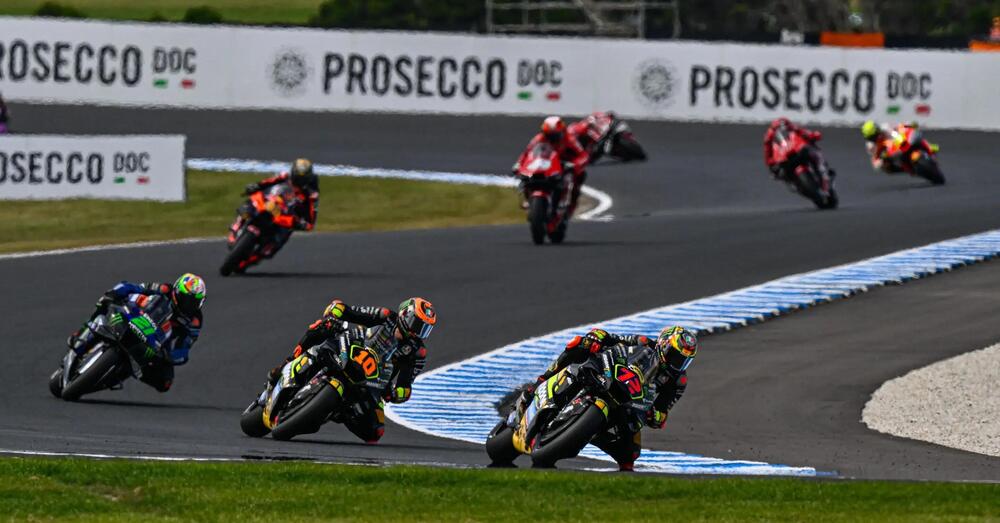 La MotoGP a Phillip Island rischia il disastro e Dorna inverte le gare, Capirossi: &ldquo;Il problema non &egrave; la pioggia&rdquo;