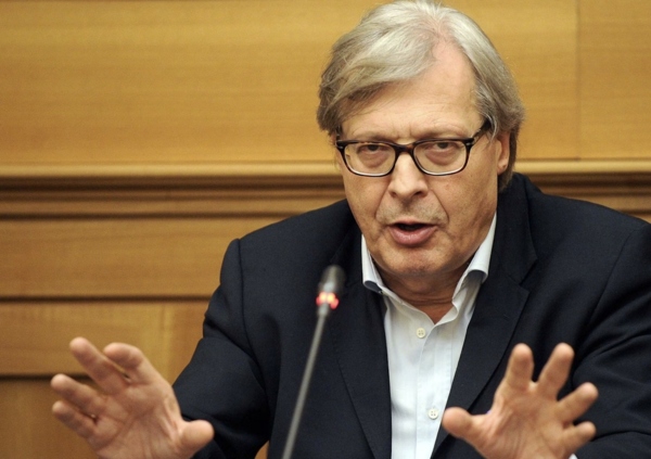 Sgarbi risponde alle accuse del Fatto: &ldquo;300 mila euro guadagnati illegalmente con mostre e premi? Follia. So chi ha mandato il materiale...&rdquo;