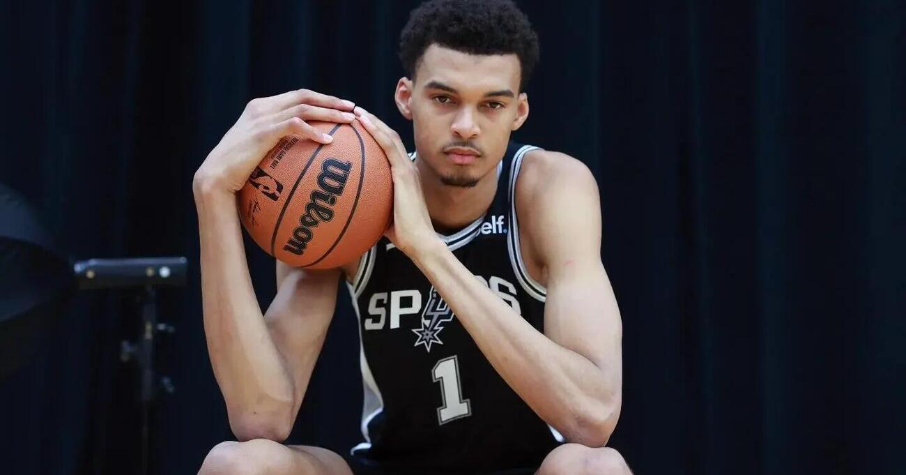 Ok, ma chi caz*o &egrave; Victor Wembanyama, il fenomeno che sta cambiando il mondo del basket e l&rsquo;Nba?