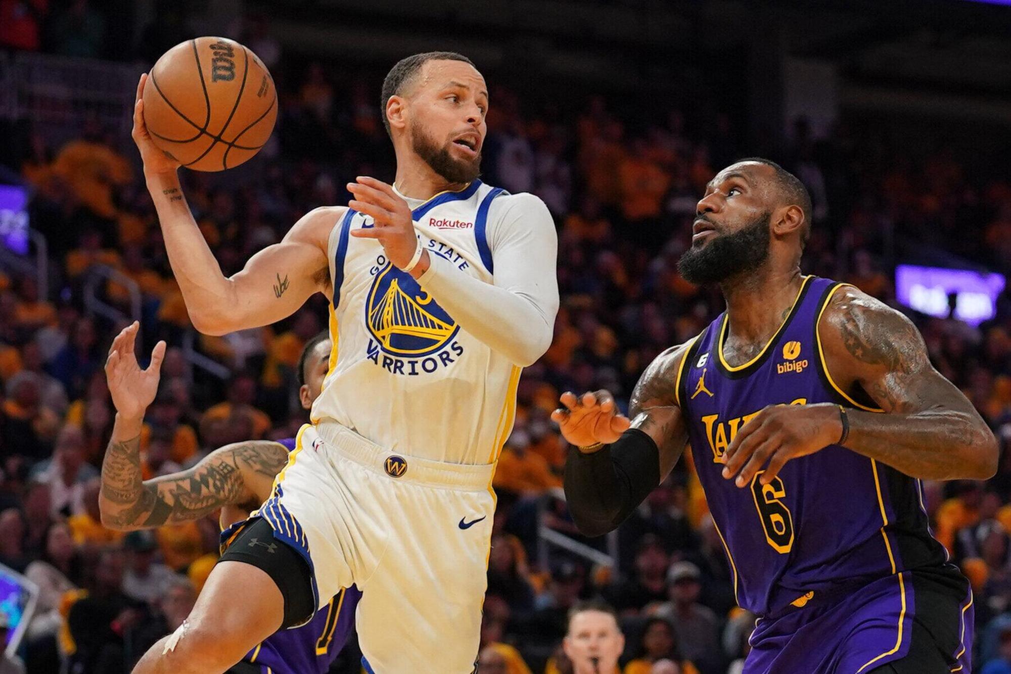 Stephen Curry e LeBron James 