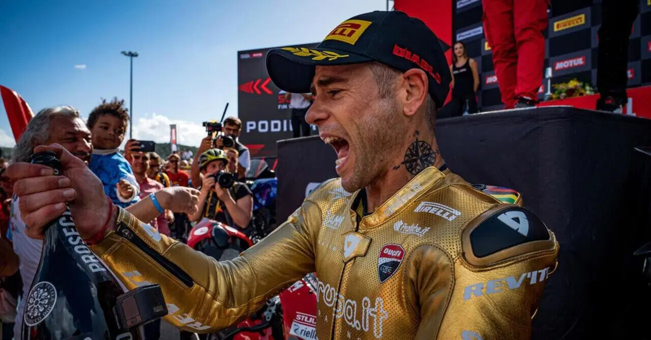 Storica prima volta: Ducati campione del mondo in MotoGP e Superbike ...