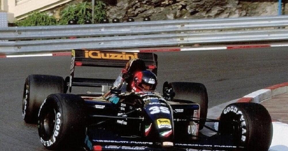 Andrea Moda Formula, la docuserie sulla scuderia pi&ugrave; folle del mondo: &quot;Correre in Formula 1 sull&#039;Andrea Moda &egrave; un miracolo. E l&#039;ho fatto solo io&quot;