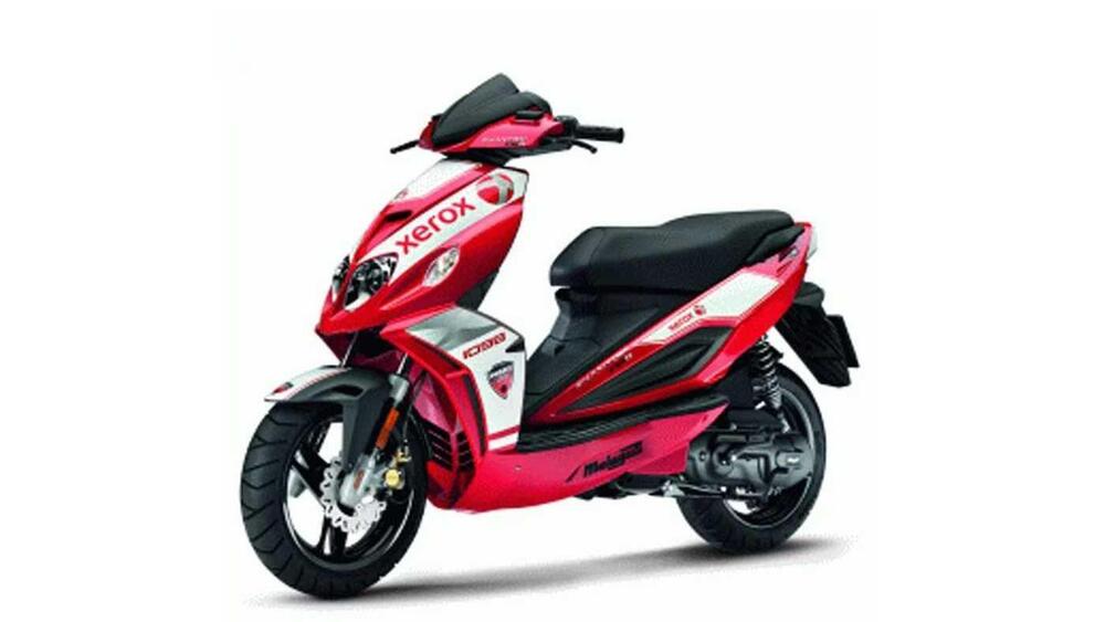 Iconic Motorbikes Phantom Scooter 50 Phantom F12r Scooter Phantom