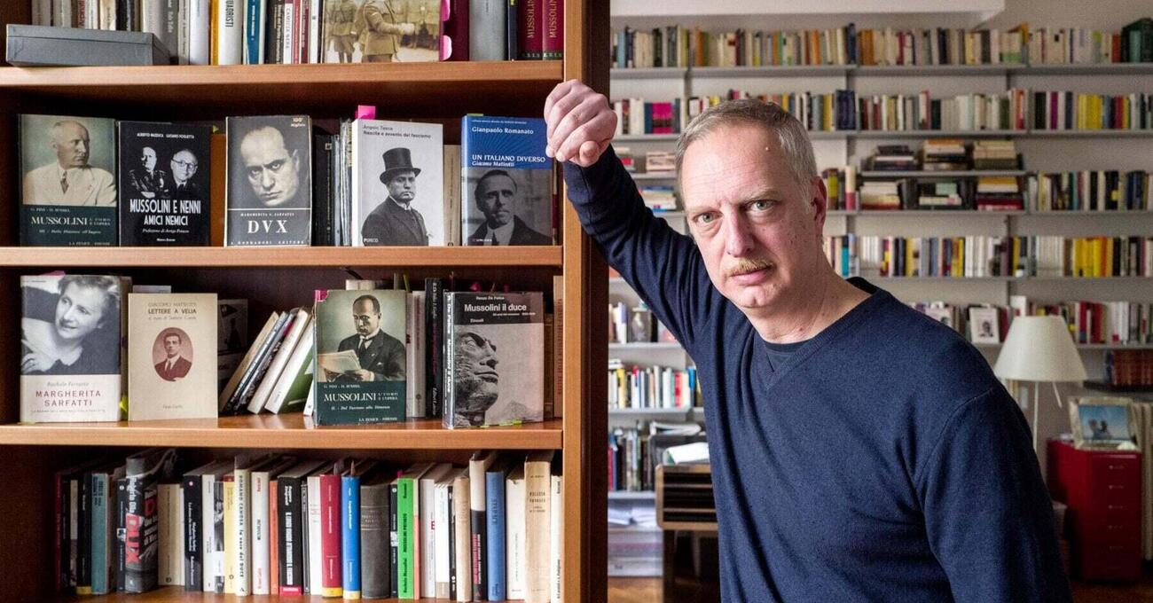  &ldquo;Fascismo e populismo. Mussolini oggi&rdquo; di Scurati &egrave; l&rsquo;ennesimo attacco alla destra. Ma se avete poco tempo, leggetevi Gentile  