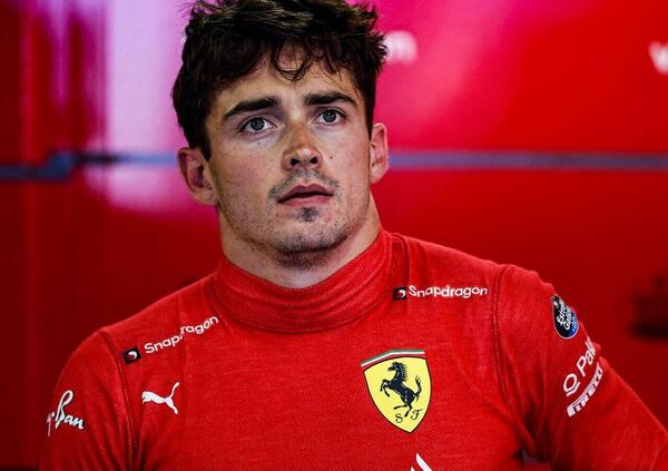 Ecco come Charles Leclerc ha saputo del titolo in MotoGP di Bagnaia e come ha reagito: che serva da lezione per il prossimo anno in Ferrari? [VIDEO]