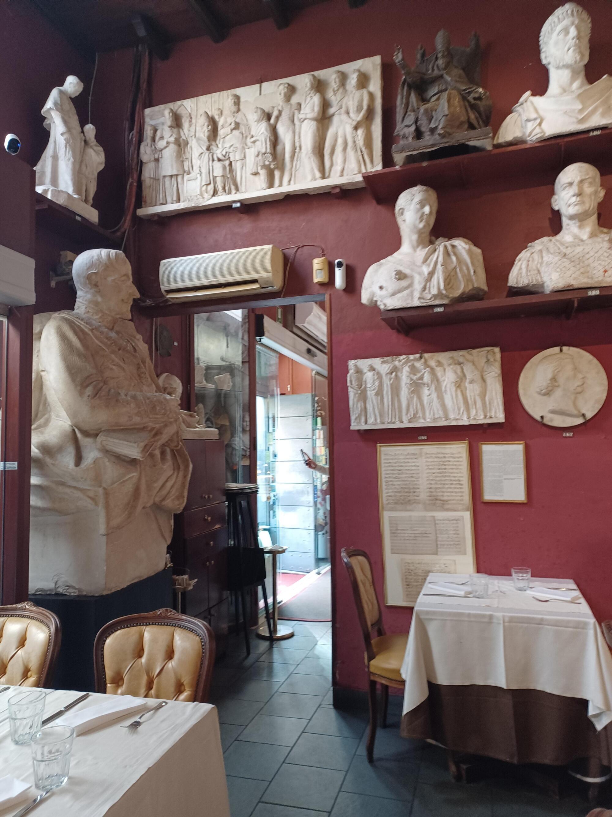 Il bar Canova-Tadolini