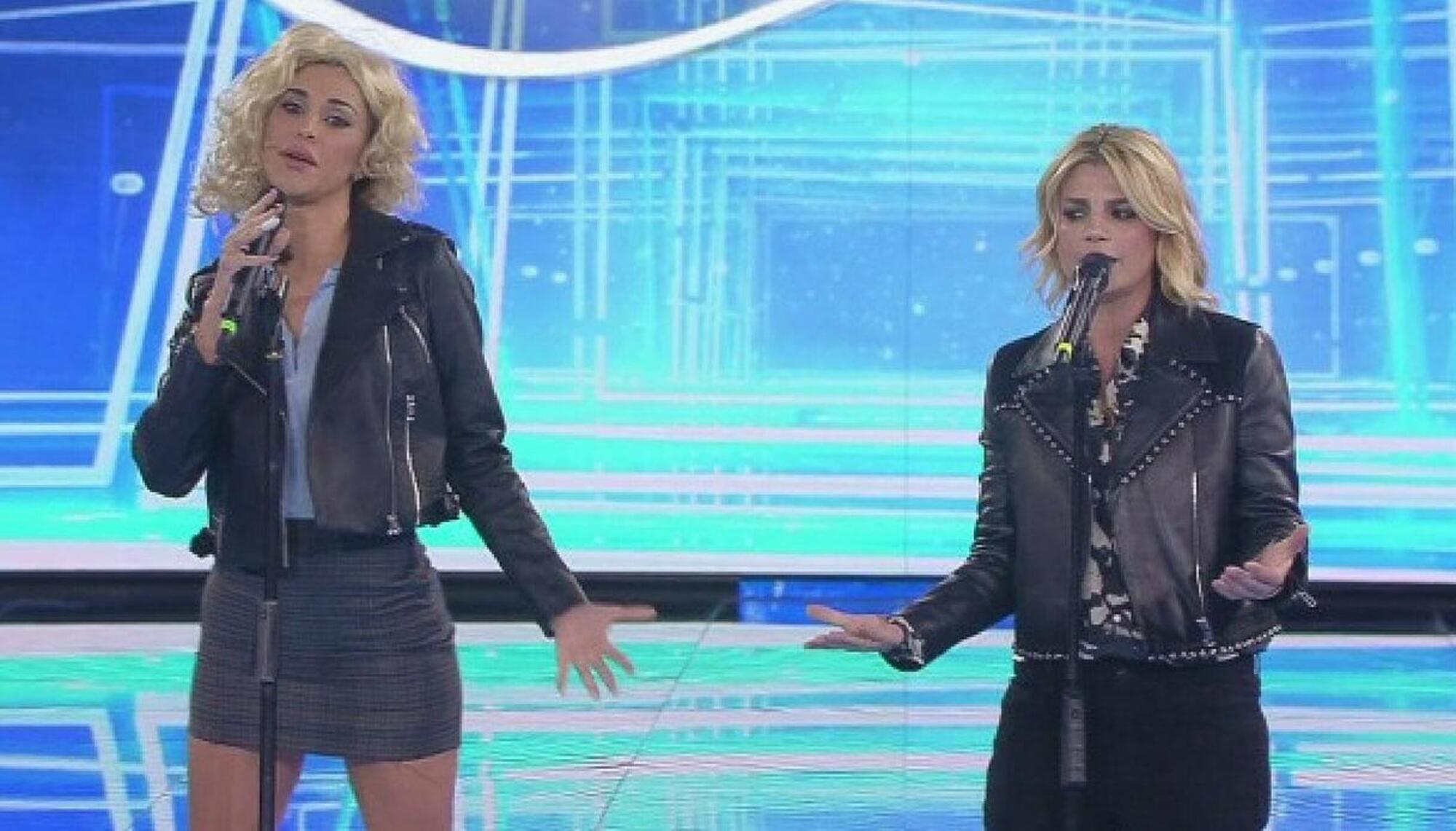 Bel&eacute;n Rodr&iacute;guez imita Emma Marrone ad Amici