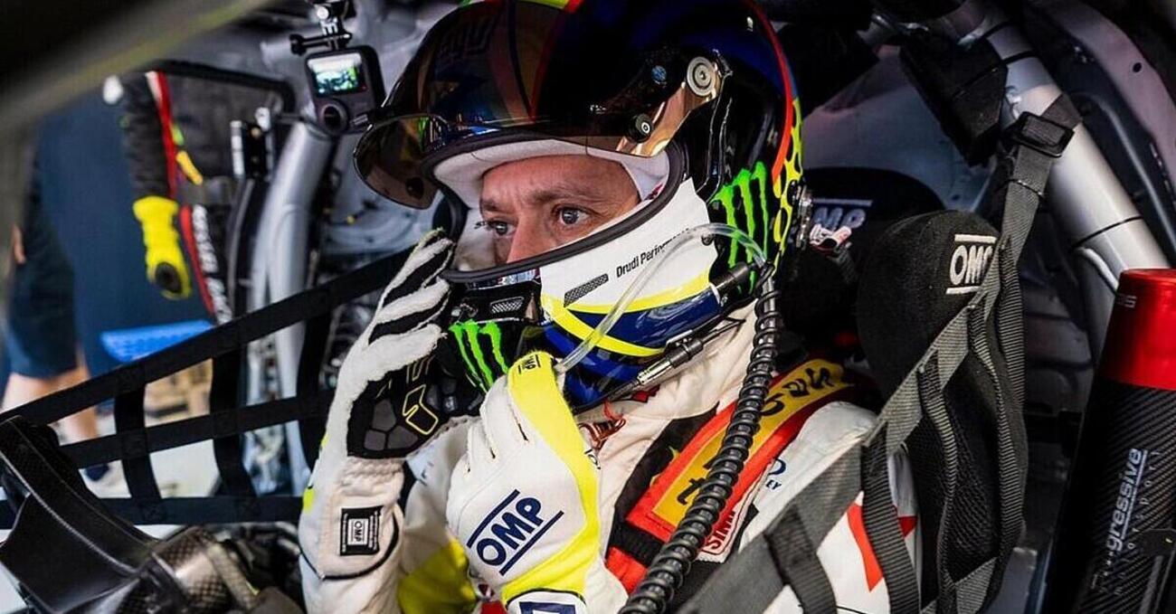 [VIDEO] Maledetta pedaliera! Valentino Rossi secondo con la BMW alla 12 Ore del Golfo: &quot;Felice, ma...&quot;