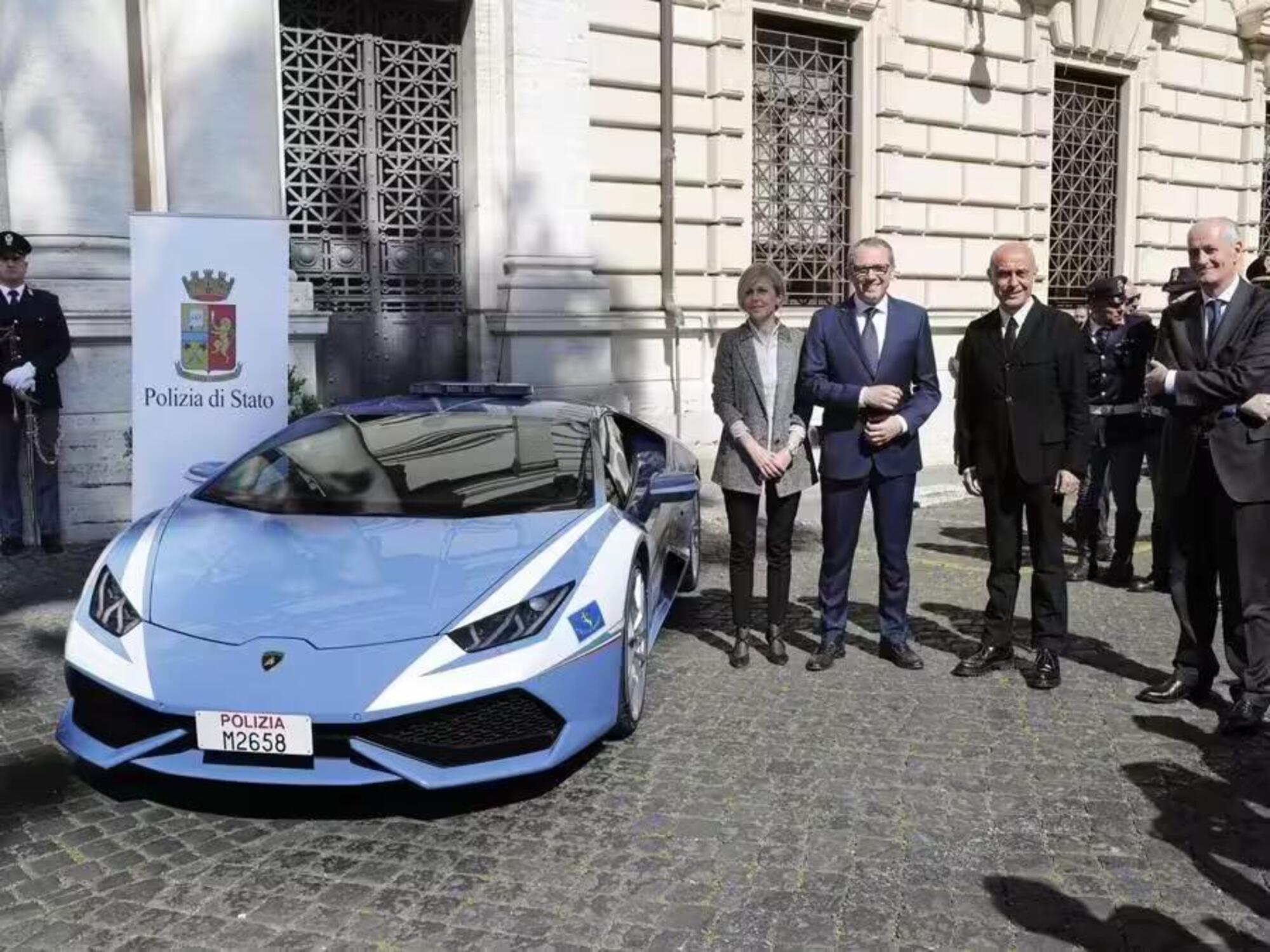 La Huracan della Polizia di Stato