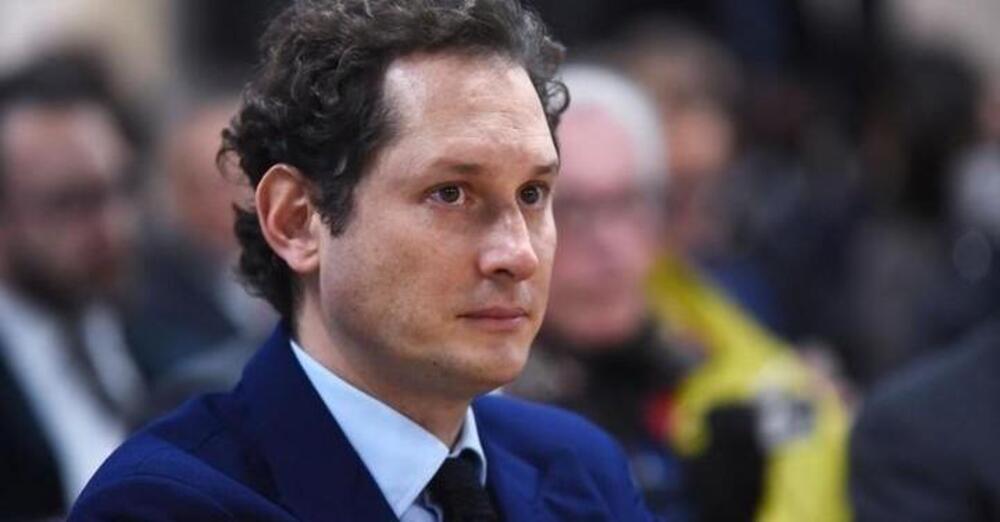 Ma quanto guadagna John Elkann? Forse meno di quanto si pensi, visto che un suo ex dipendente... E intanto perde pi&ugrave; di 20 miliardi