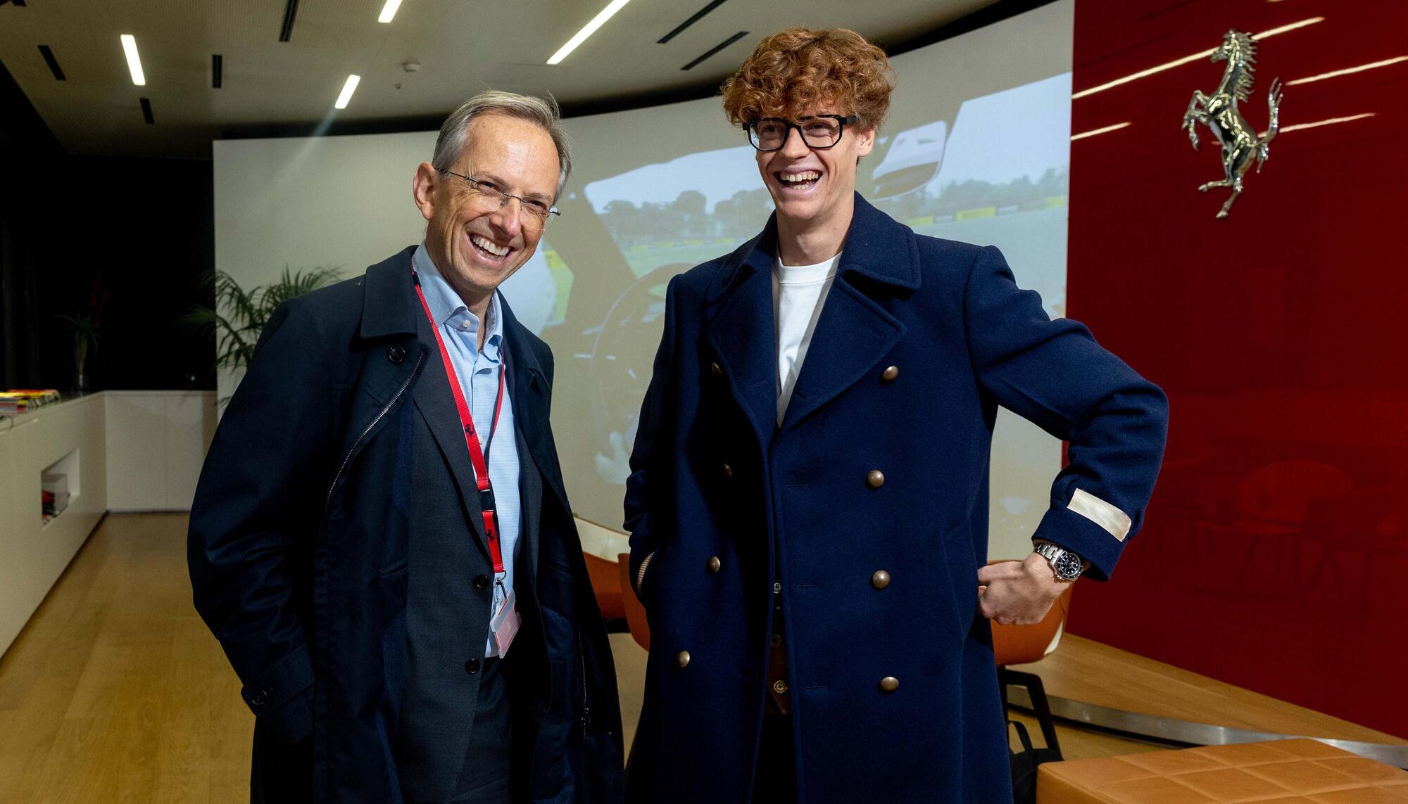 Il Ceo della Ferrari Vigna con Jannik Sinner