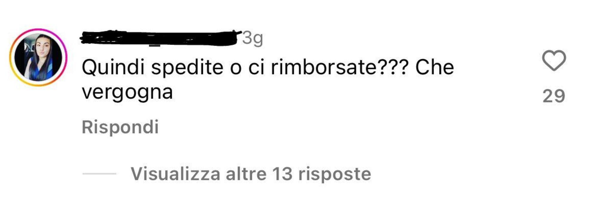 Commenti social che denunciano ritardi nelle consegne di prodotti sponsorizzati da Chiara Ferragni