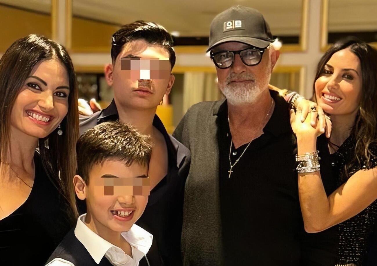Elisabetta Gregoraci e Flavio Briatore insieme a Nathan Falco a cena, ma quanto vale il vestito? Un Natale nerissimo...