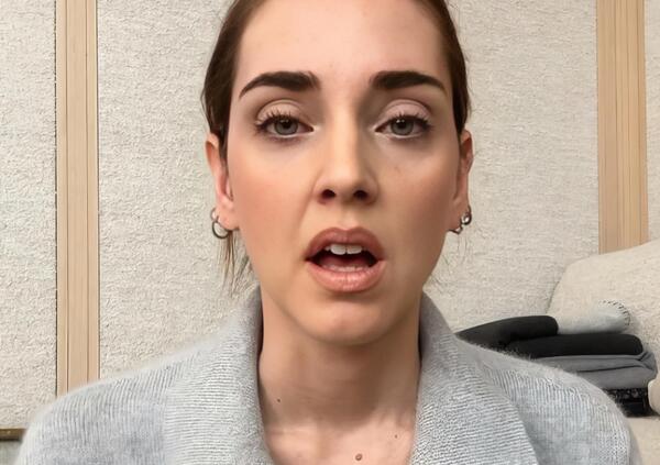 L&rsquo;armocromista di Elly Schlein su Chiara Ferragni: &ldquo;Per simulare dispiacere il grigio &egrave; l&rsquo;ideale. Io avrei...&rdquo;. L&rsquo;analisi di Enrica Chicchio del video di scuse sul caso pandoro Balocco