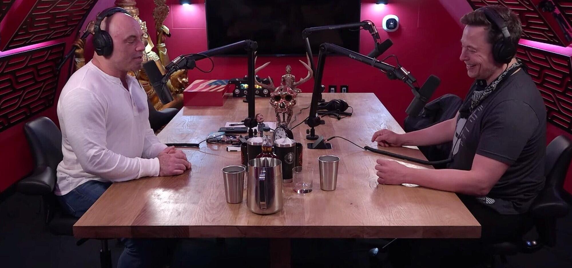 Joe Rogan intervista Elon Musk