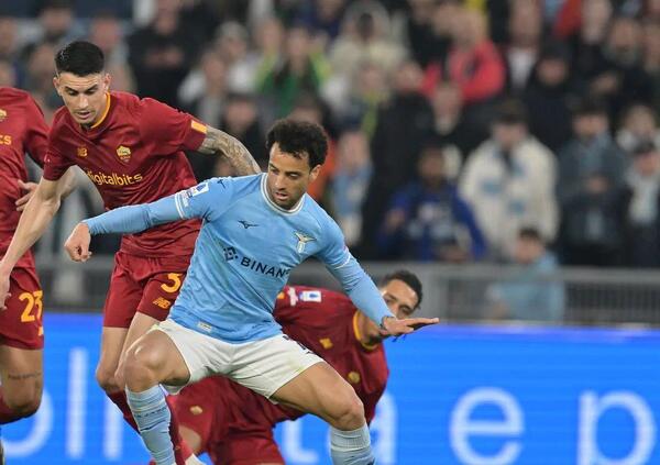 I senatori chiudono in fretta il dibattito sulle armi in Ucraina per vedere Lazio-Roma. Ma vi pare normale?