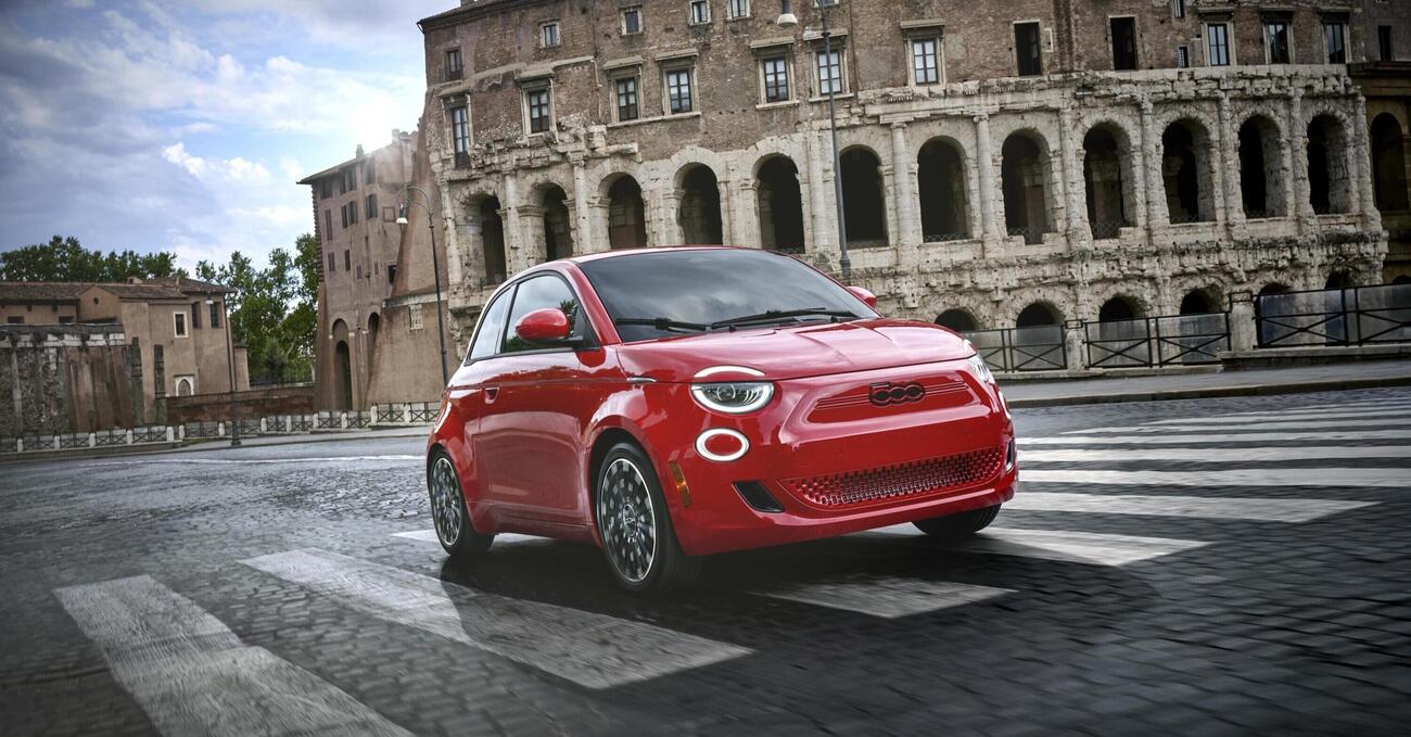 Fiat riuscir&agrave; mai a vendere negli Usa? Ora ci riprova con la nuova 500E, ma i dati sono sconsolanti... Ecco perch&eacute;