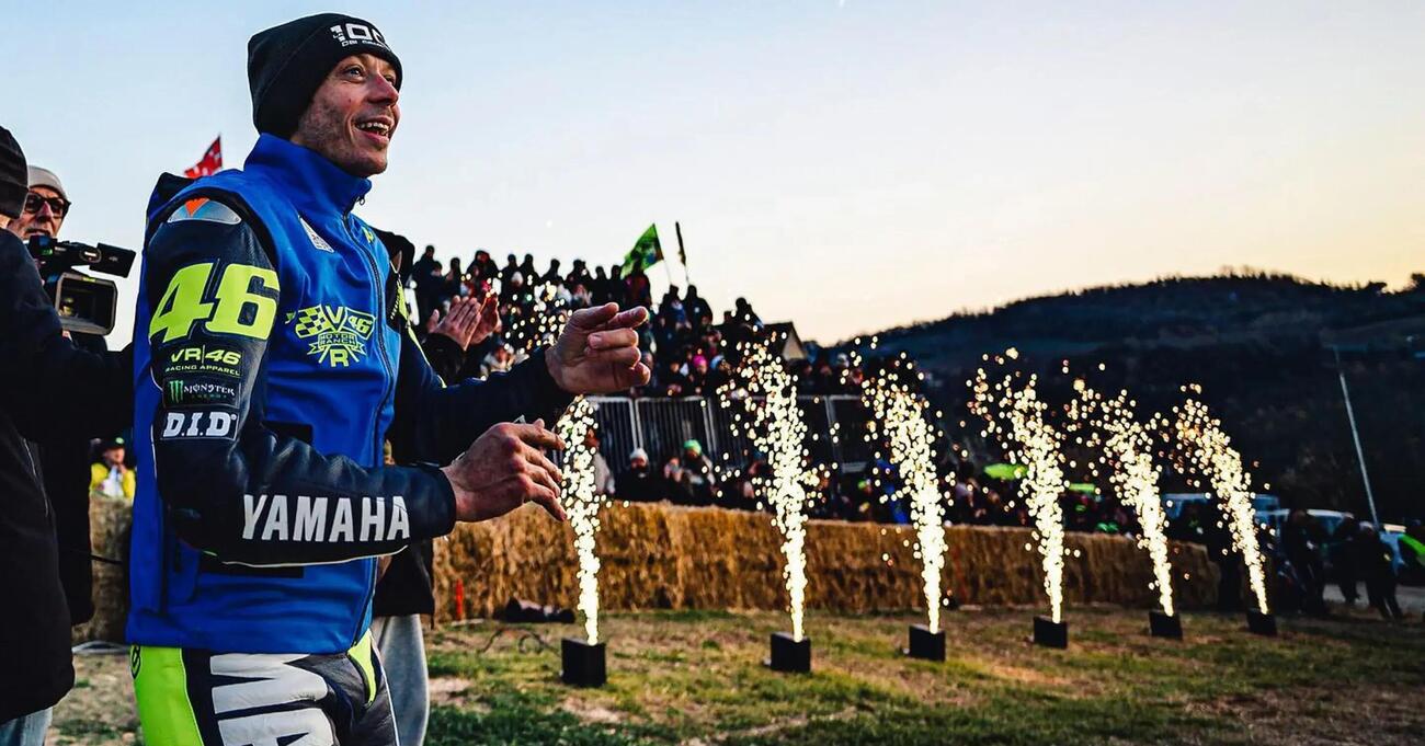 Valentino Rossi torna a vincere la 100 Km dei Campioni al Ranch e tra una settimana sar&agrave; tutto per voi