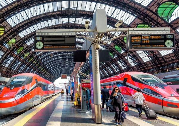 Che coincidenza, i treni non arrivano in orario. Ecco perch&eacute; i ritardi (anche delle Frecce) sono una garanzia, come spiega Milena Gabanelli