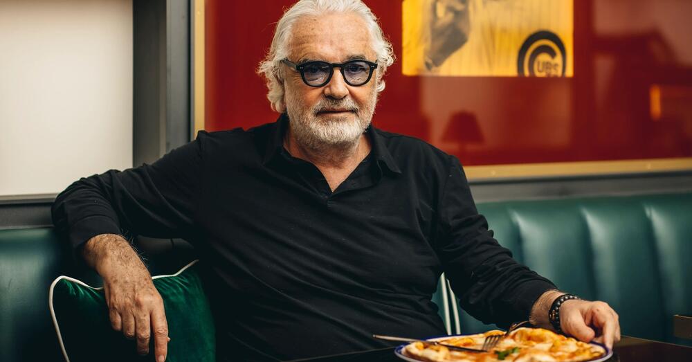 Pizza all&rsquo;ananas, Flavio Briatore si schiera. E sui prezzi dei suoi locali: &ldquo;Ecco perch&eacute; al Crazy si paga cos&igrave;. E il motivo del successo &egrave;...&rdquo;