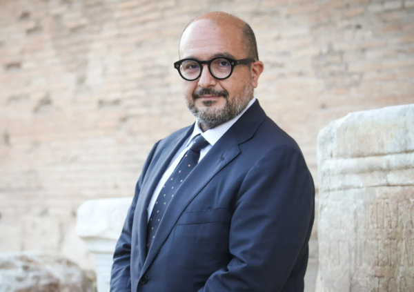 Marco Bellocchio contro Sangiuliano: &ldquo;La creativit&agrave; non &egrave; di destra. La bellezza non pu&ograve; andare con lui&rdquo;. E sulla sinistra&hellip;