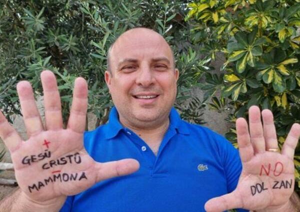 Ok, ma chi caz*o &egrave; il &ldquo;santone&rdquo; Massimo Ripepi, che con Bandecchi tiene in scacco la politica tra &ldquo;cavalieri di luce&rdquo; e denunce per diffamazione? Ed ecco cosa dice di lui Andrea Scanzi