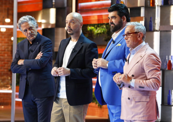 Le pagelle di Masterchef 13: si festeggiano 300 puntate con Massari (e figlia) e Joe Bastianich. Ma Carlo Cracco? Settimino miracolato, Michela si commuove e Niccol&ograve;&hellip;