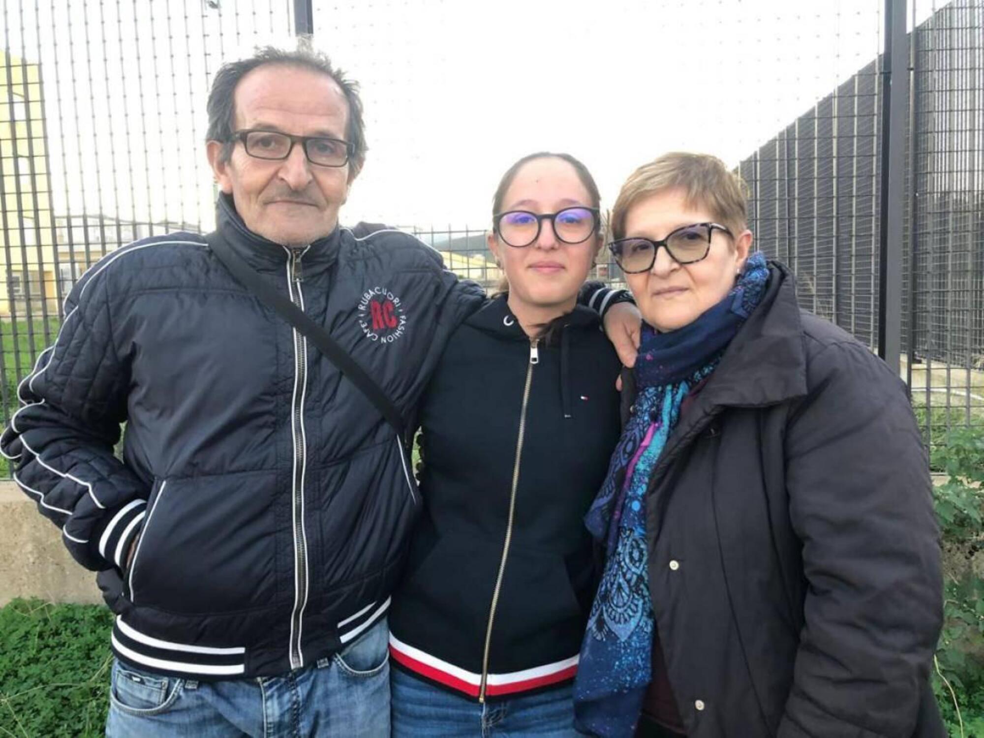 Beniamino Zuncheddu riabbraccia la famiglia dopo trentatré anni di carcere