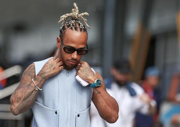 Con Ferrari per Lewis Hamilton arrivano anche i Richard Mille: cambio di orologi per il re della moda in Formula 1