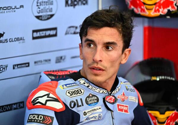 Ok, ma Marc Marquez &egrave; davvero preoccupato o si sta nascondendo? Intanto tergiversa: &quot;Sono stanco morto...&quot;