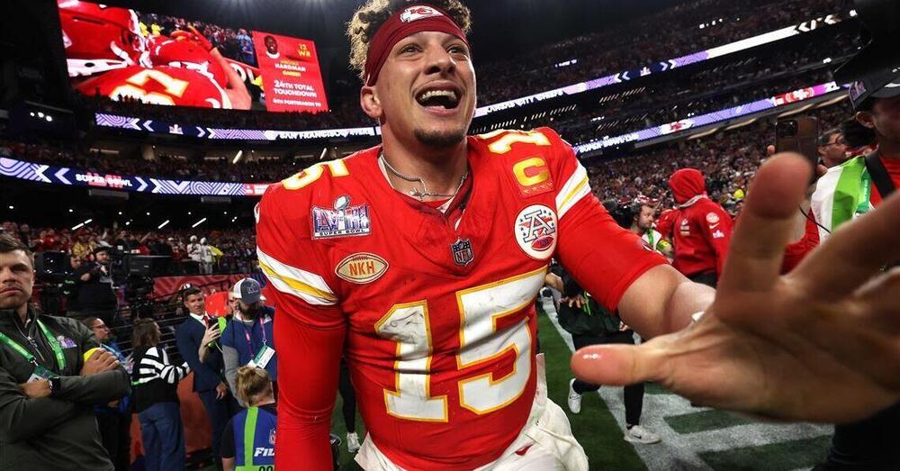 Ok, ma chi &egrave; Patrick Mahomes, la stella dei Kansas City Chiefs che sta riscrivendo la storia dell&#039;NFL? 