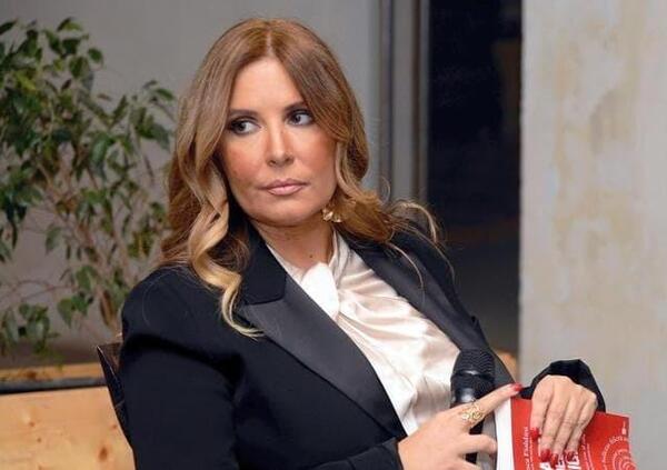 Ma proprio Selvaggia Lucarelli, che lavora con i trend, elogia Ghali e si scaglia contro Mara Venier e gli influencer? &ldquo;I morti di Gaza vi servono per...&rdquo;