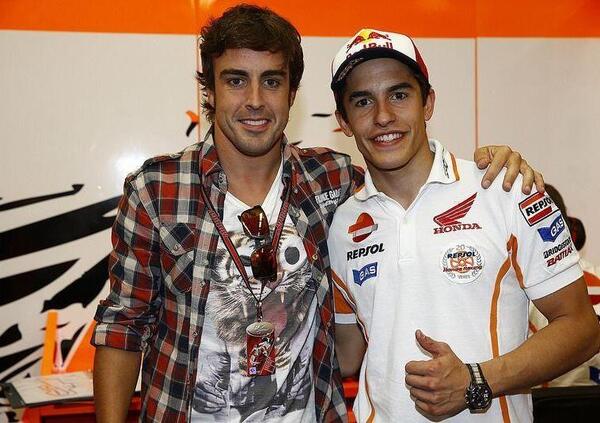 Marc Marquez su Fernando Alonso: &quot;Uno dei pochi che fa sorpassi veri in Formula 1. Ecco cosa mi ha insegnato...&quot;