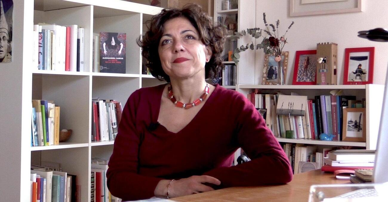 Ma davvero un uomo pu&ograve; essere madre? Parla la scrittrice Alessandra Sarchi. E sull&rsquo;utero in affitto: &ldquo;Serve una legge restrittiva comune. E ascoltiamo i bambini&rdquo;