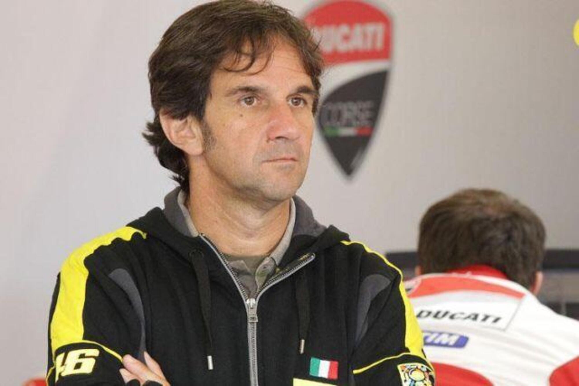 Davide Brivio nel box Ducati per Valentino Rossi